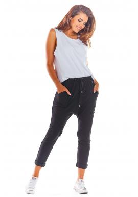 Čierne módne tepláky so zníženým sedom pre dámy