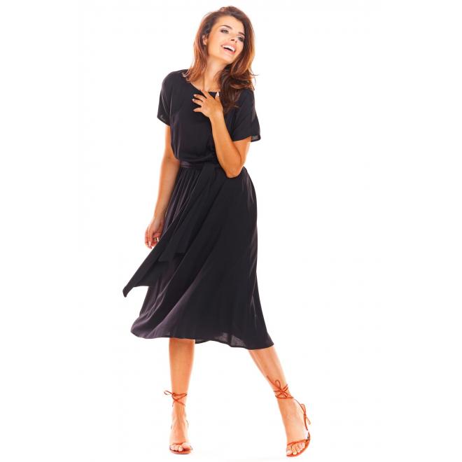 Čierne elegantné šaty na leto pre dámy