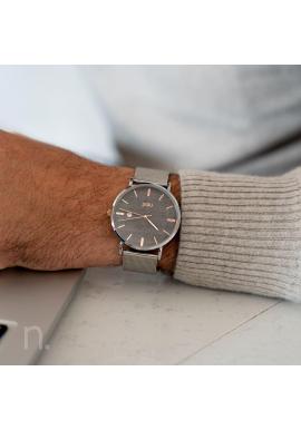Štýlové pánske hodinky strieborno-sivej farby s kovovým remienkom