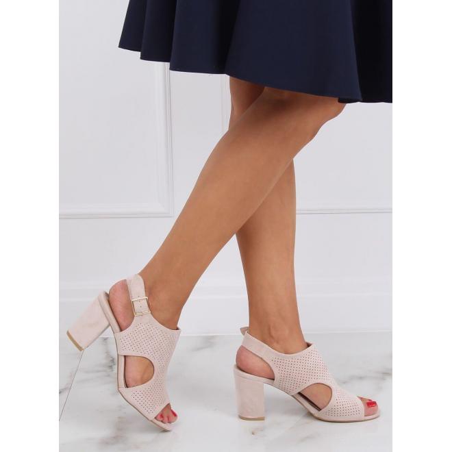 Dierkované dámske sandále béžovej farby na širokom podpätku