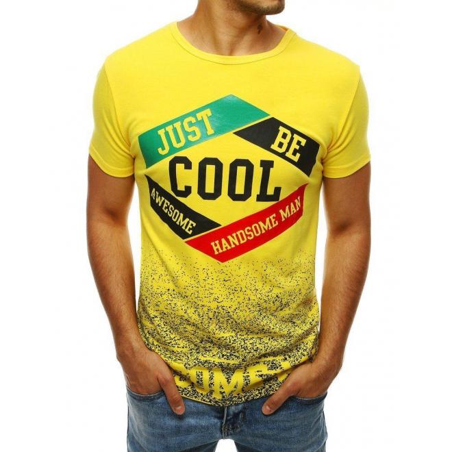 Klasické pánske tričko žltej farby so štýlovou potlačou