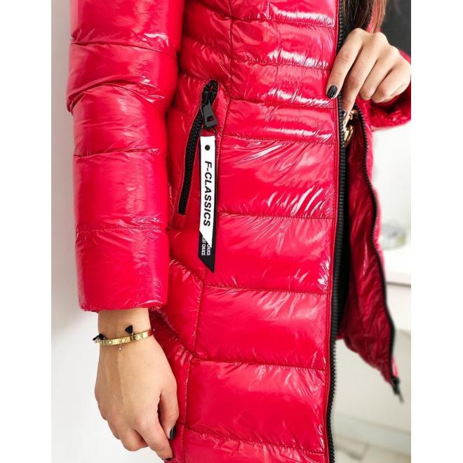 Dámska prešívaná bunda s lesklým povrchom v červenej farbe