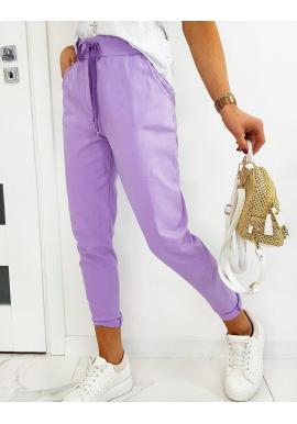 Dámske klasické nohavice s viazaním vo fialovej farbe v akcii
