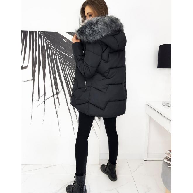 Čierna prešívaná bunda na zimu pre dámy
