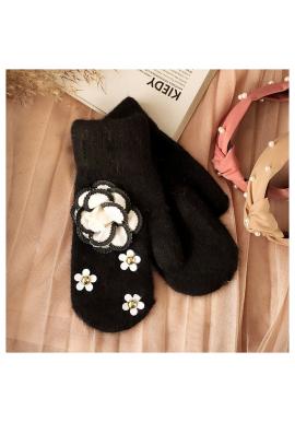 Zimné dámske rukavice čiernej farby s kvetmi
