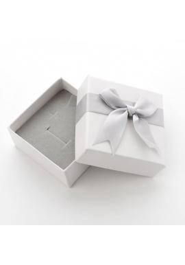 Biela darčeková krabička na šperky so sivou masľou