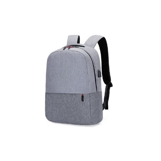 Športový sivý ruksak s USB portom