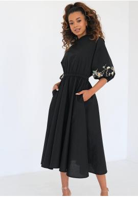 Bavlnené čierne šaty MOSQUITO s výšivkou v zľave