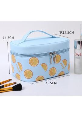 Modrý kozmetický kufrík s pomarančami