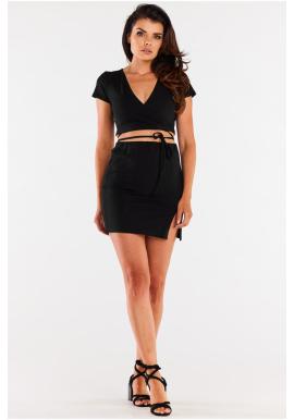 Mini sukňa s gumou v páse v čiernej farbe