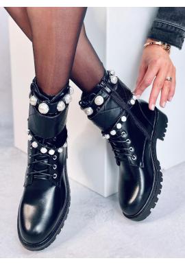 Štýlové dámske čižmy čiernej farby s perlami