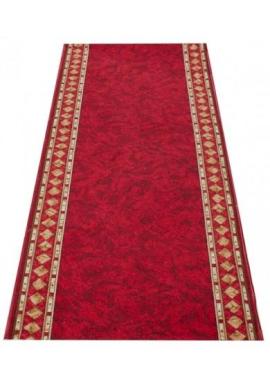 Moderný metrážny koberec v červenej farbe