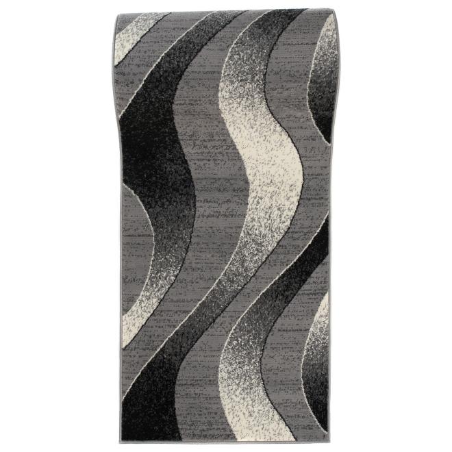Sivý metrážny koberec so vzorom