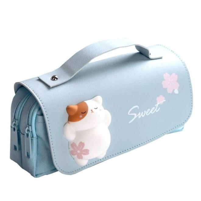 Modrý dvojkomorový peračník s mačkou