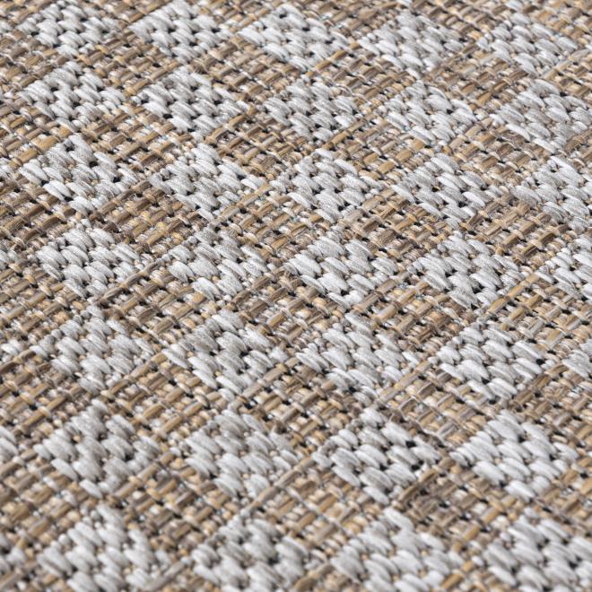 Klasický sivý koberec