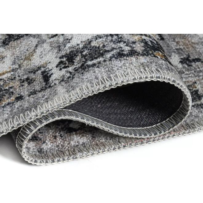 Vintage koberec so vzorom