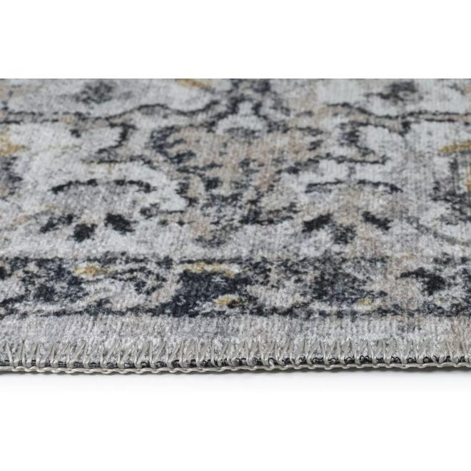 Vintage koberec so vzorom