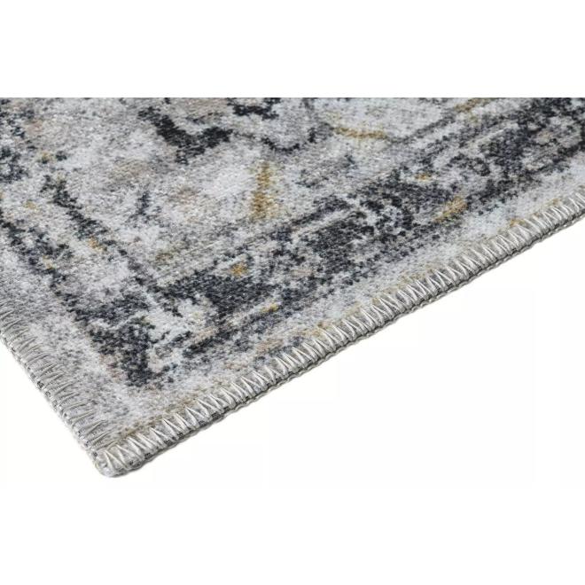 Vintage koberec so vzorom