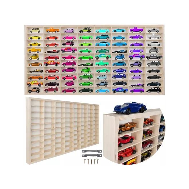 Drevená polica na autíčka