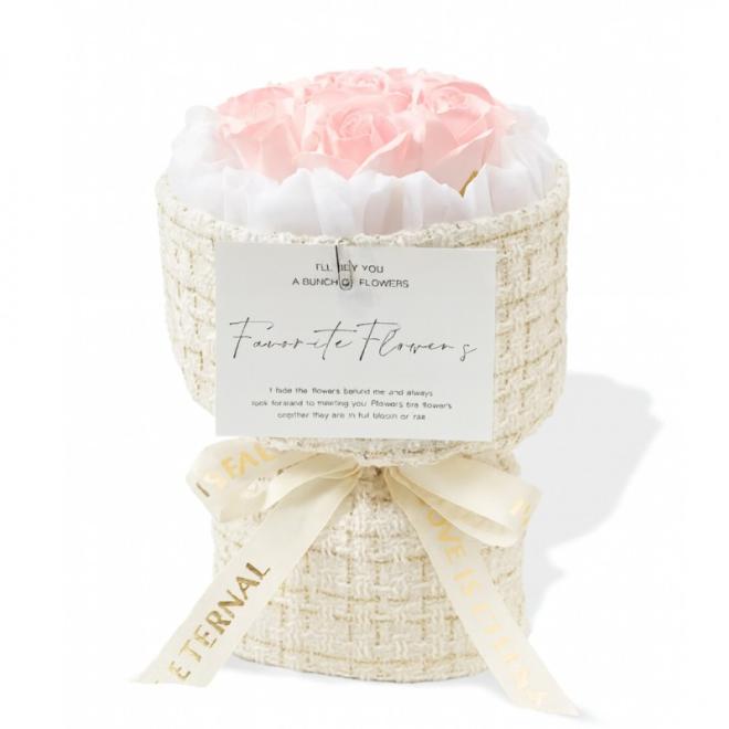 Kytica voňavých mydlových kvetov v krabičke s LED osvetlením